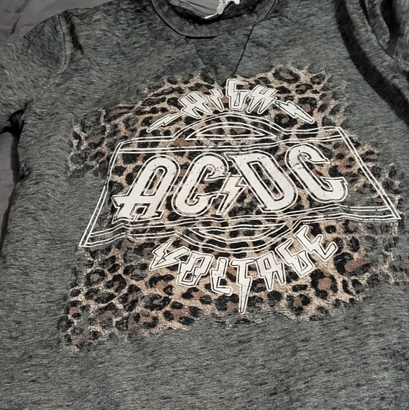 Tshirt - Picture 2 of 2